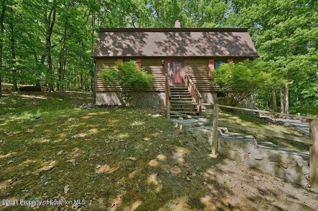 Property Photo:  3307 Westminster Dr  PA 18302 