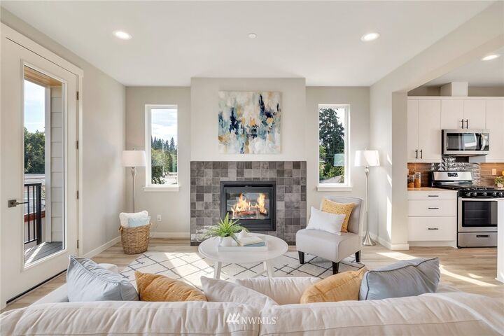 Property Photo:  22423  77th Avenue W B3  WA 98026 