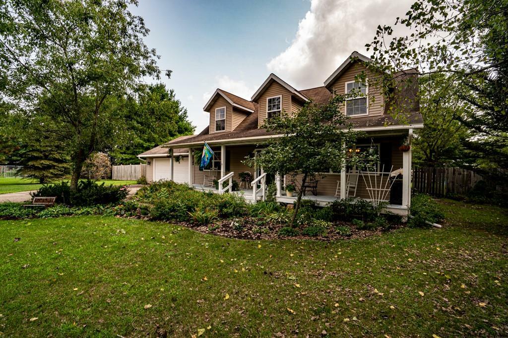 Property Photo:  1002 Prairie Circle  WI 54751 