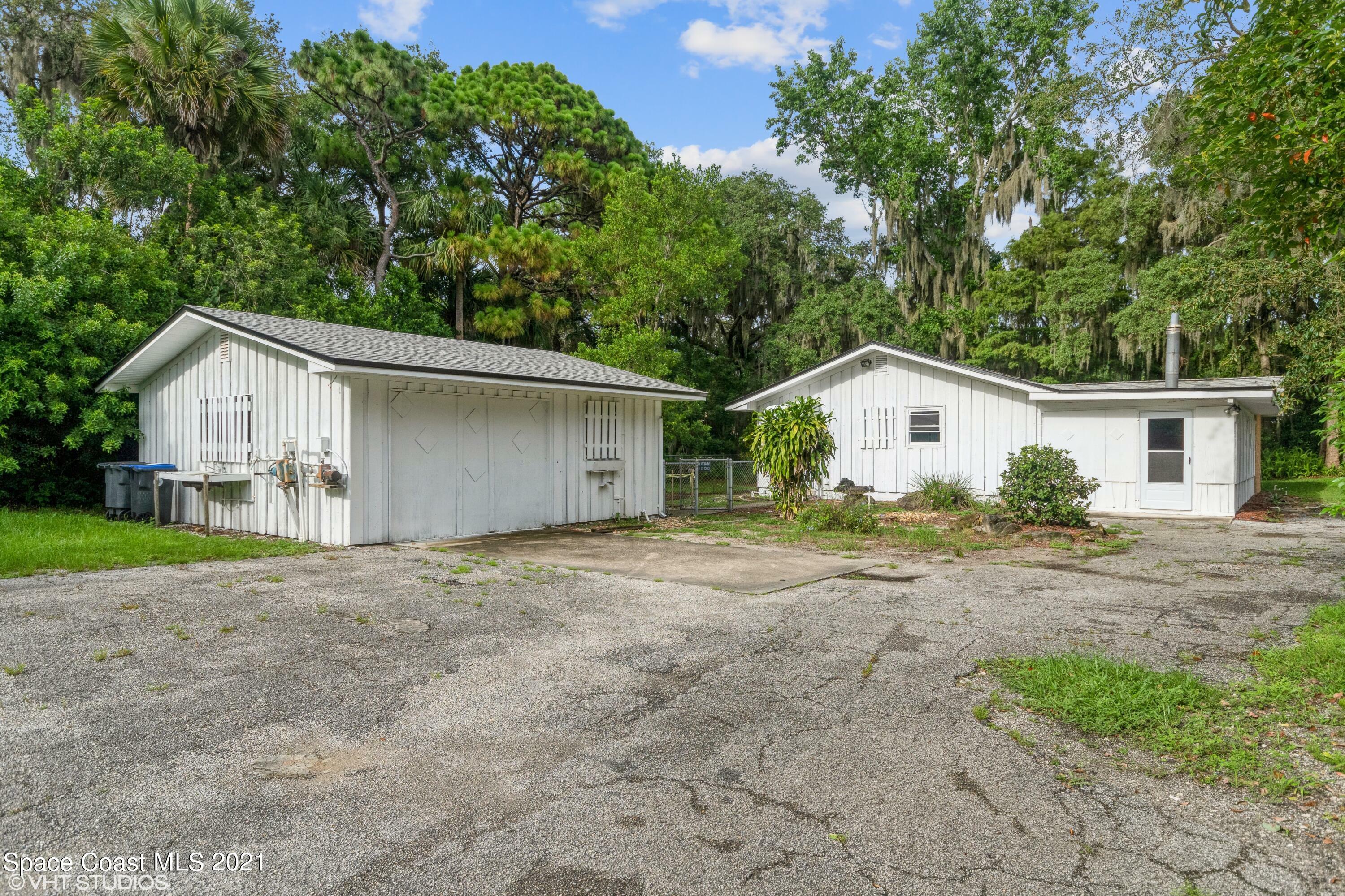 Property Photo:  2196 Pamela Street  FL 32796 