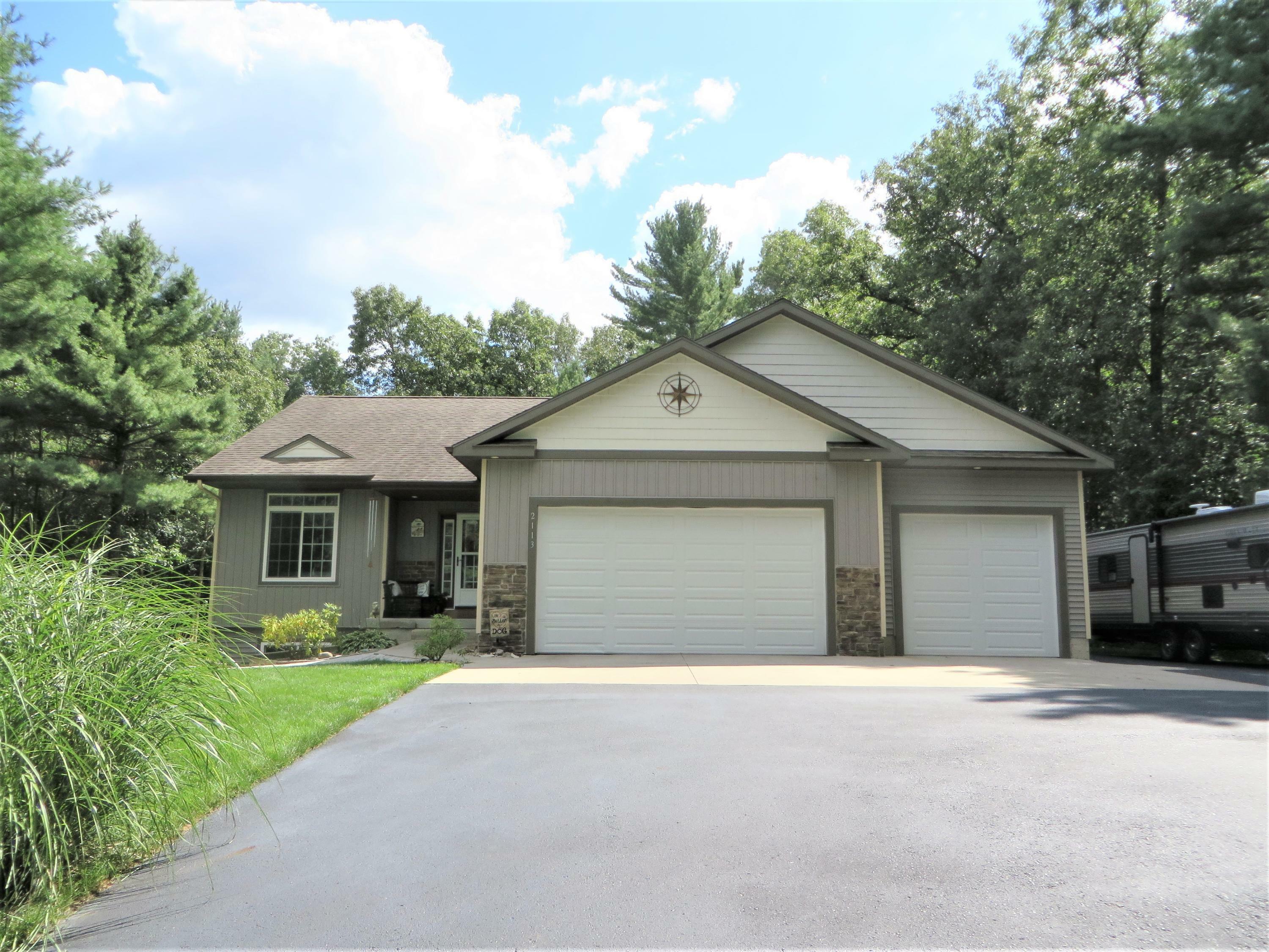 Property Photo:  2113 Camp Ridge  MI 49457 