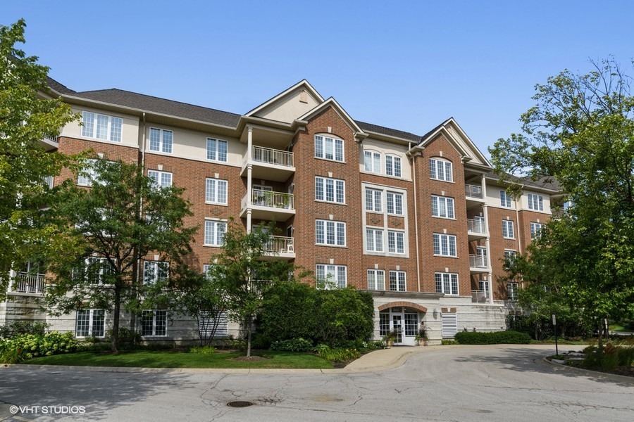 Property Photo: 640 Robert York Avenue 404 IL 60015