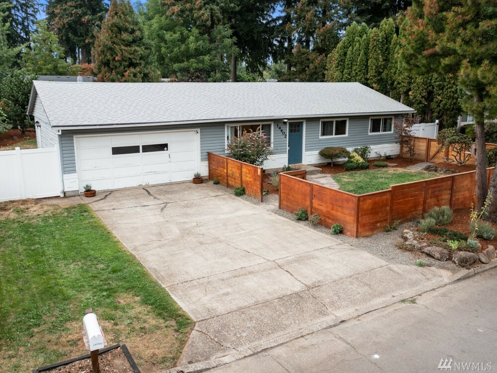 Property Photo:  14402 NE 79th St  WA 98682 