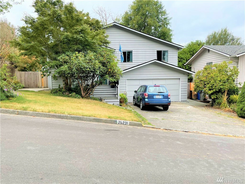 Property Photo:  26231 46th Ave S  WA 98032 