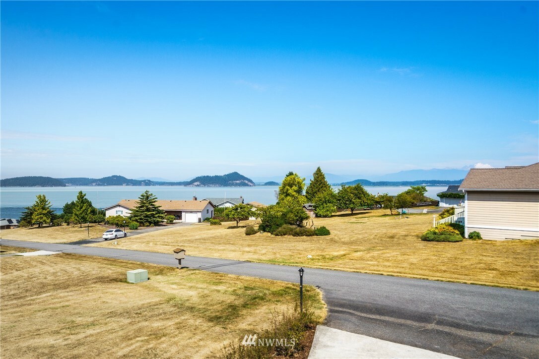 Property Photo:  3015 Mount Baker Circle  WA 98277 