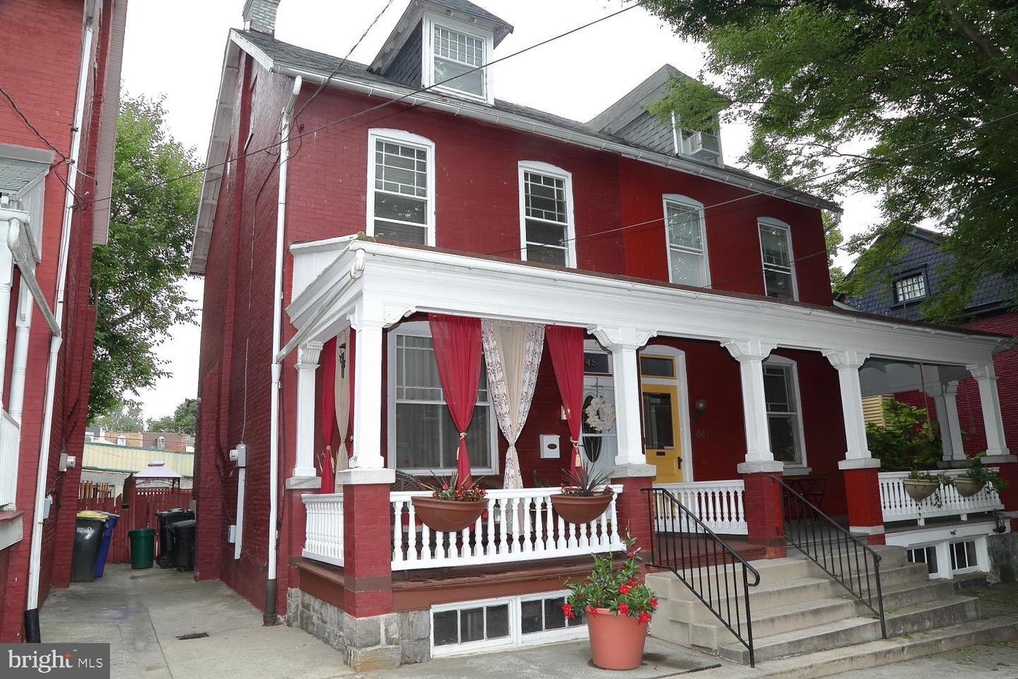 Property Photo: 445 S Shippen Street PA 17602