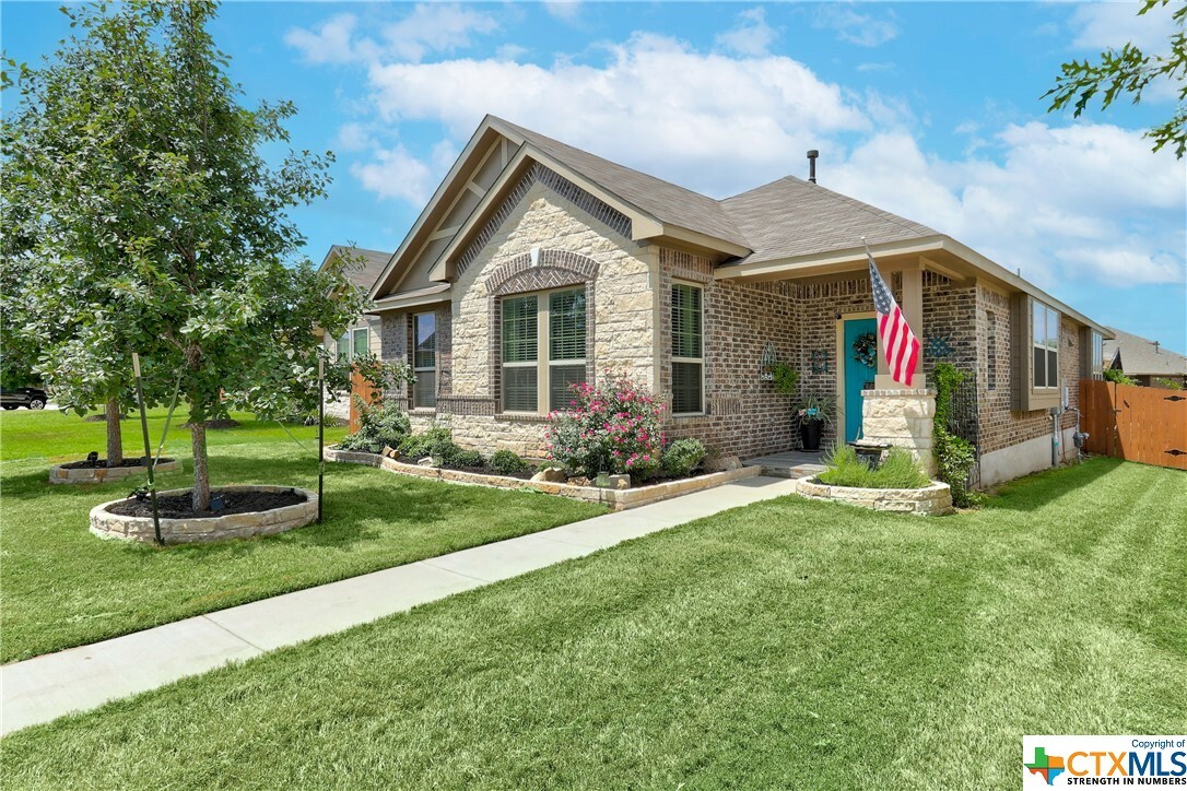 Property Photo: 317 Canadian Springs Drive TX 78641