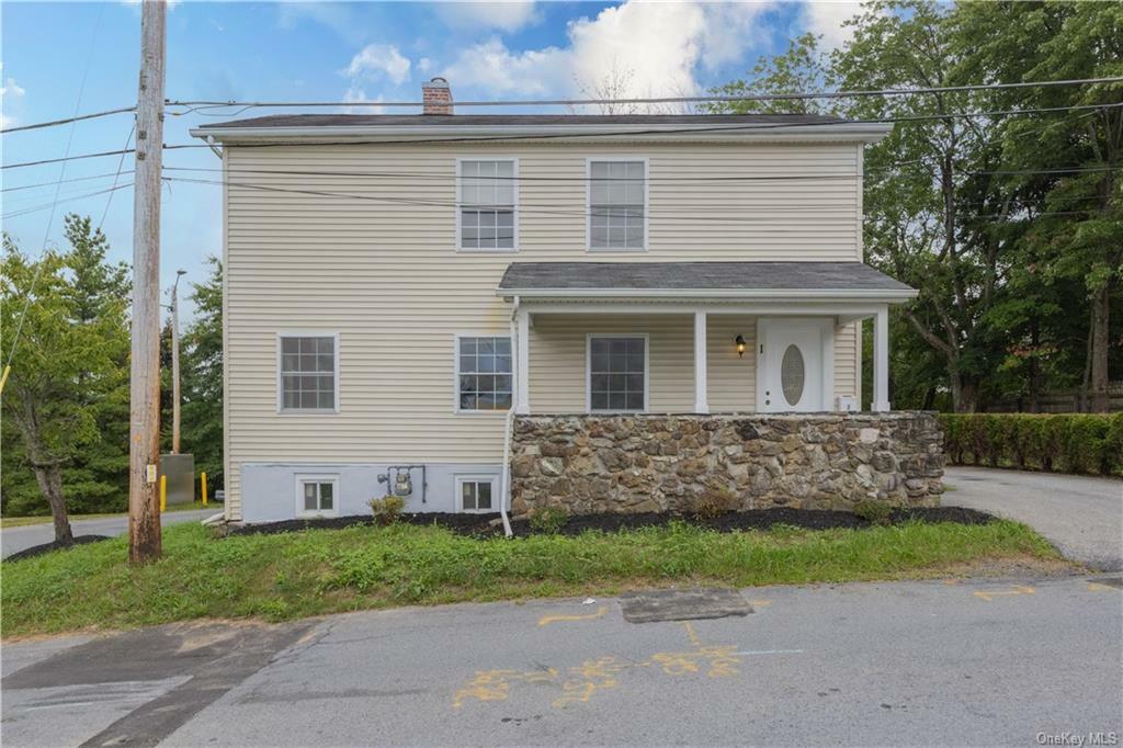 Property Photo:  1 Oakley Street  NY 12549 