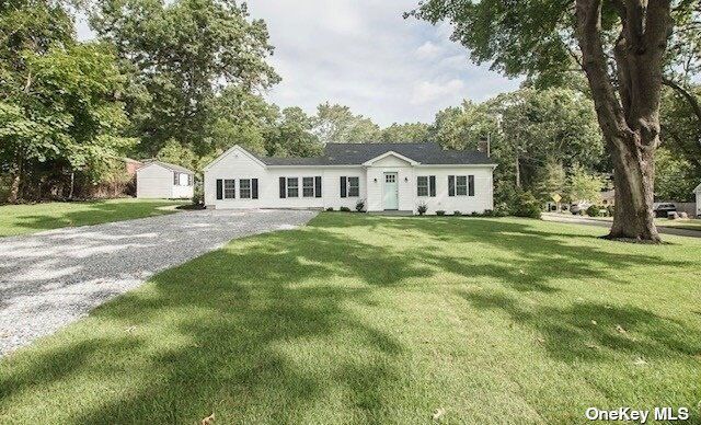 Property Photo:  3 Cedar Road  NY 11789 