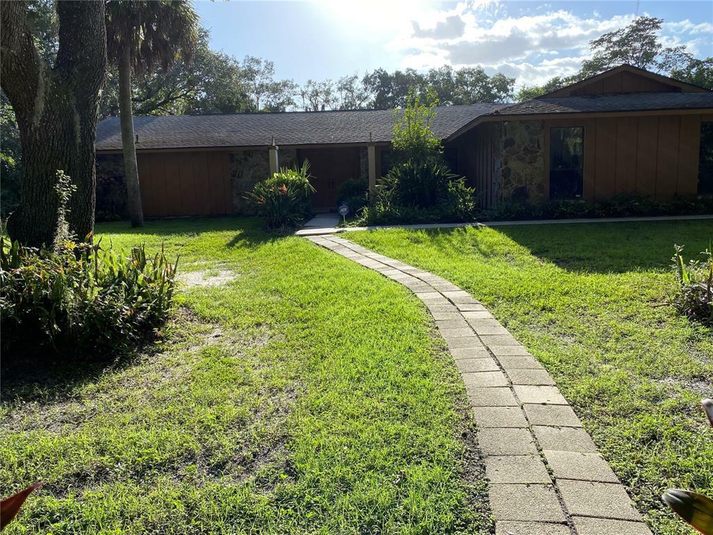 Property Photo:  2232 Shadow Lakes Drive  FL 34240 