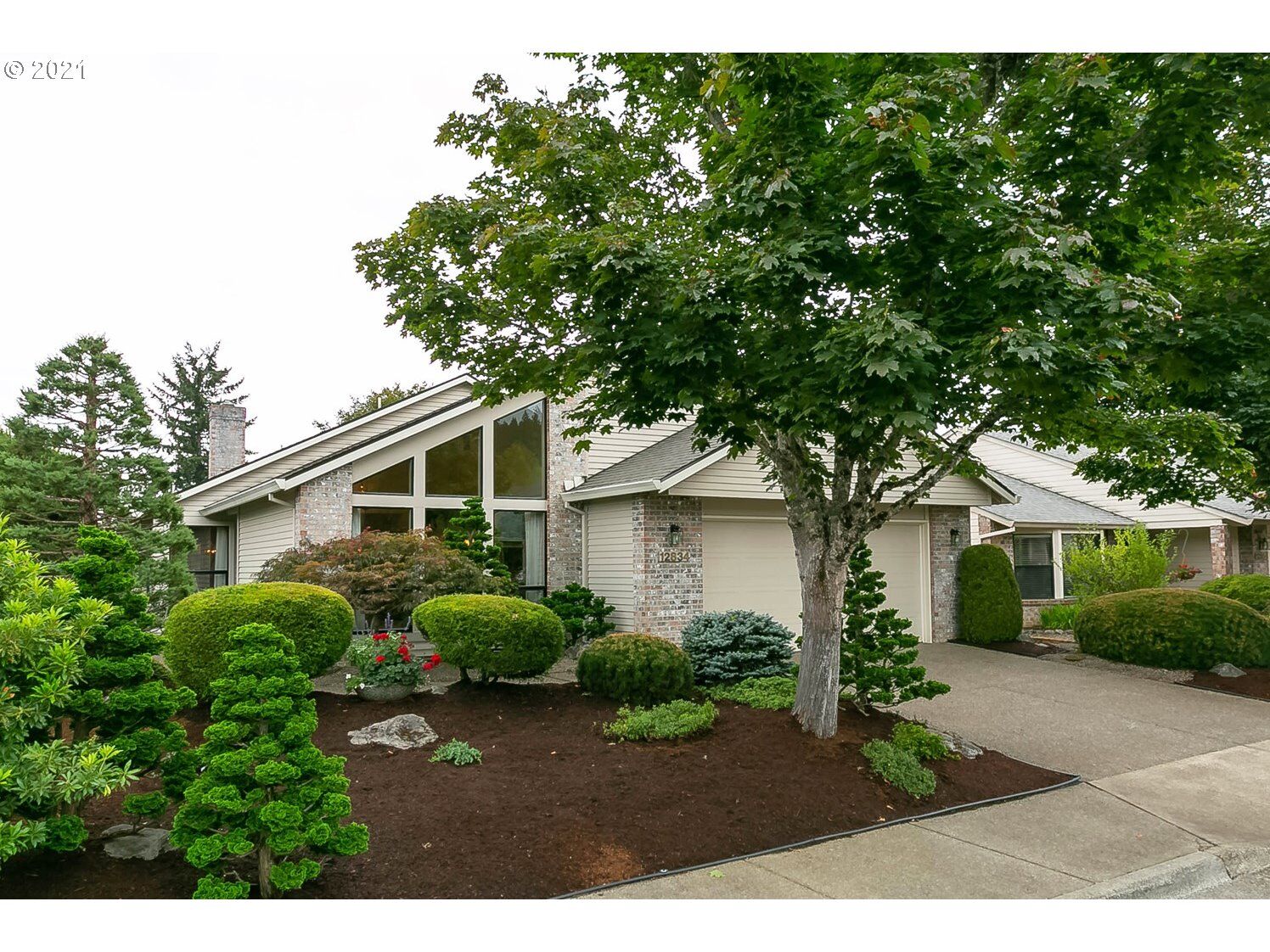 Property Photo: 12834 SW Overgaard St OR 97224