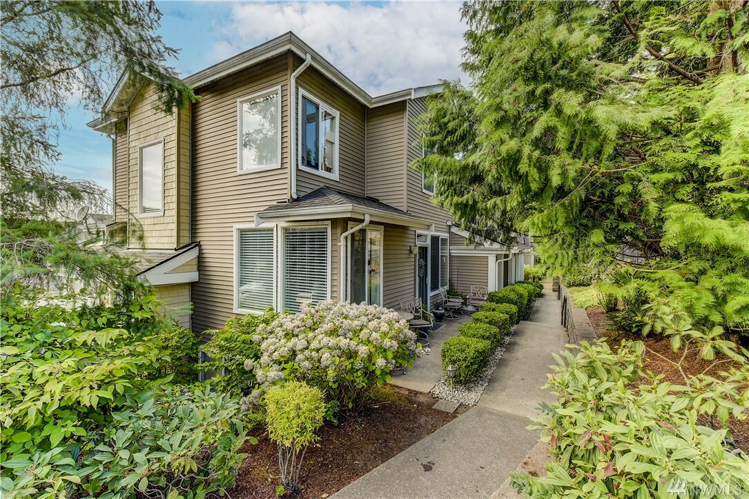 Property Photo:  14723 1st Lane NE #102  WA 98019 