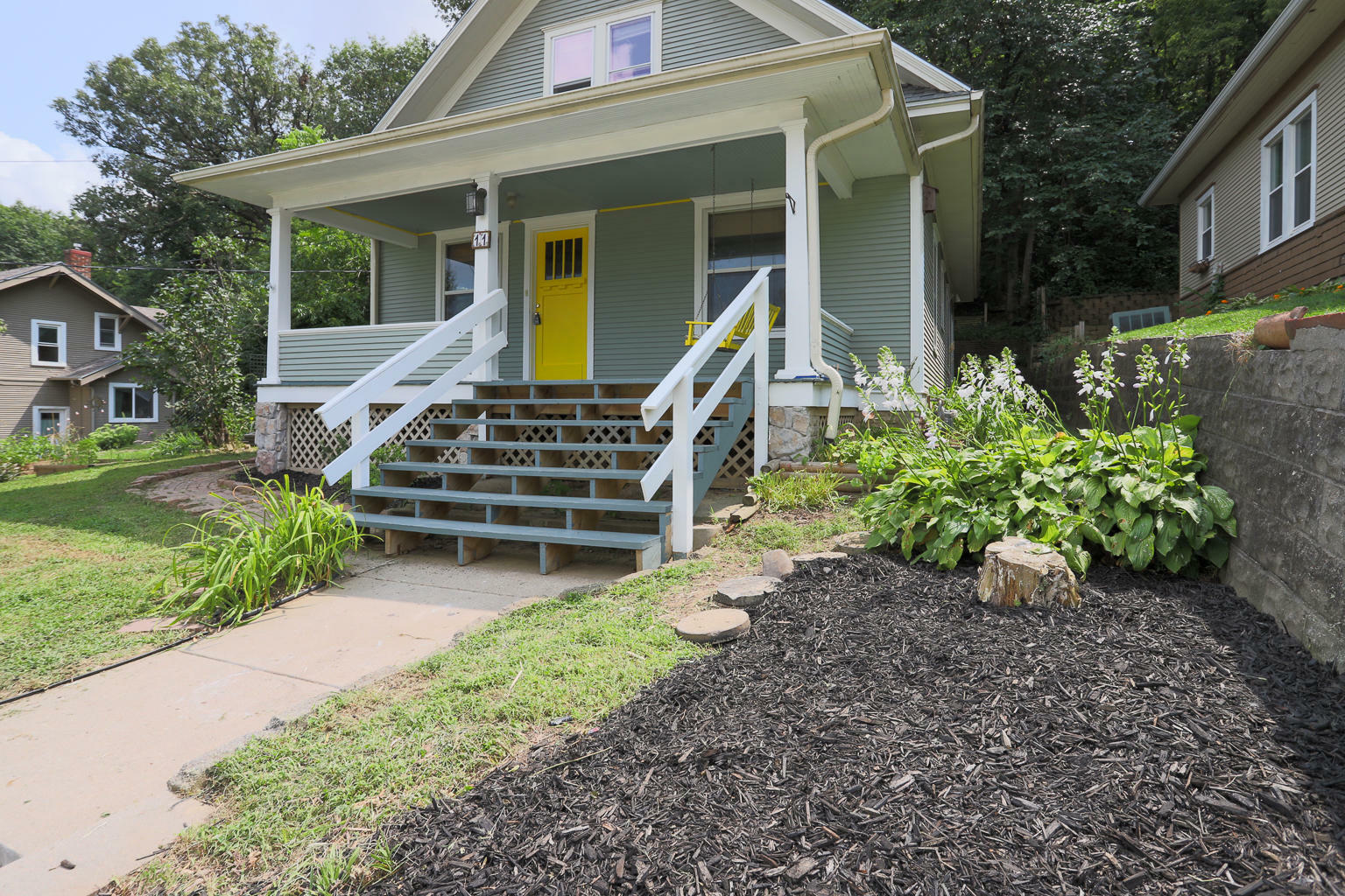 Property Photo:  11 Lainson  Avenue  IA 51503 