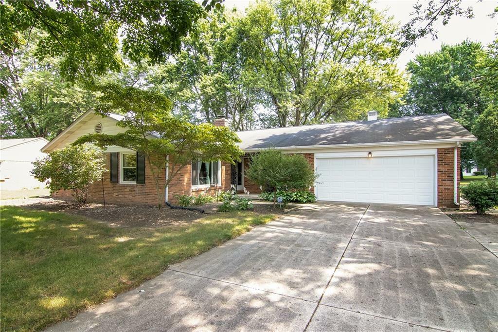 Property Photo:  1000 Oakdale Drive  IN 46011 