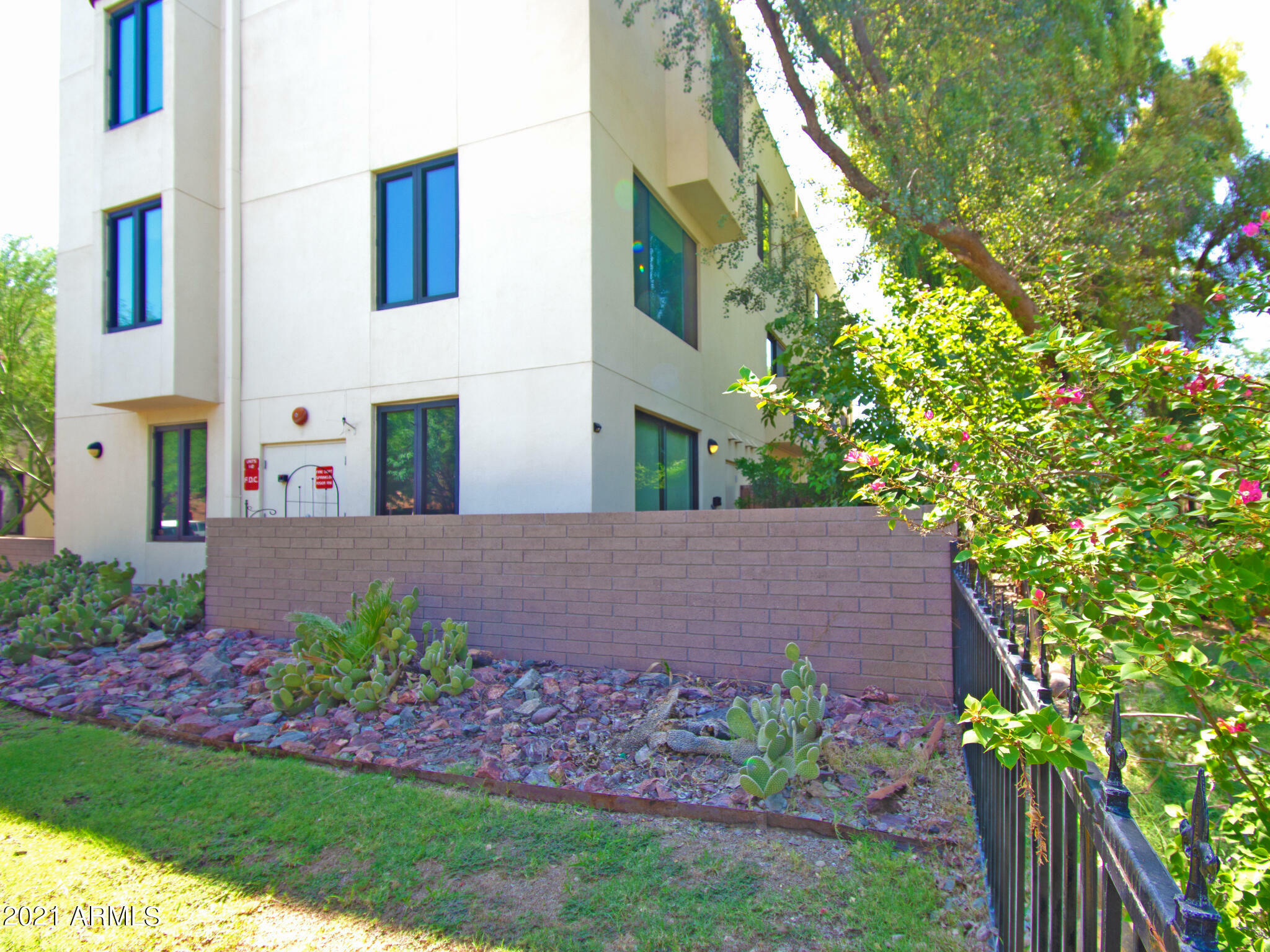 Property Photo:  620 N 4th Avenue 1  AZ 85003 