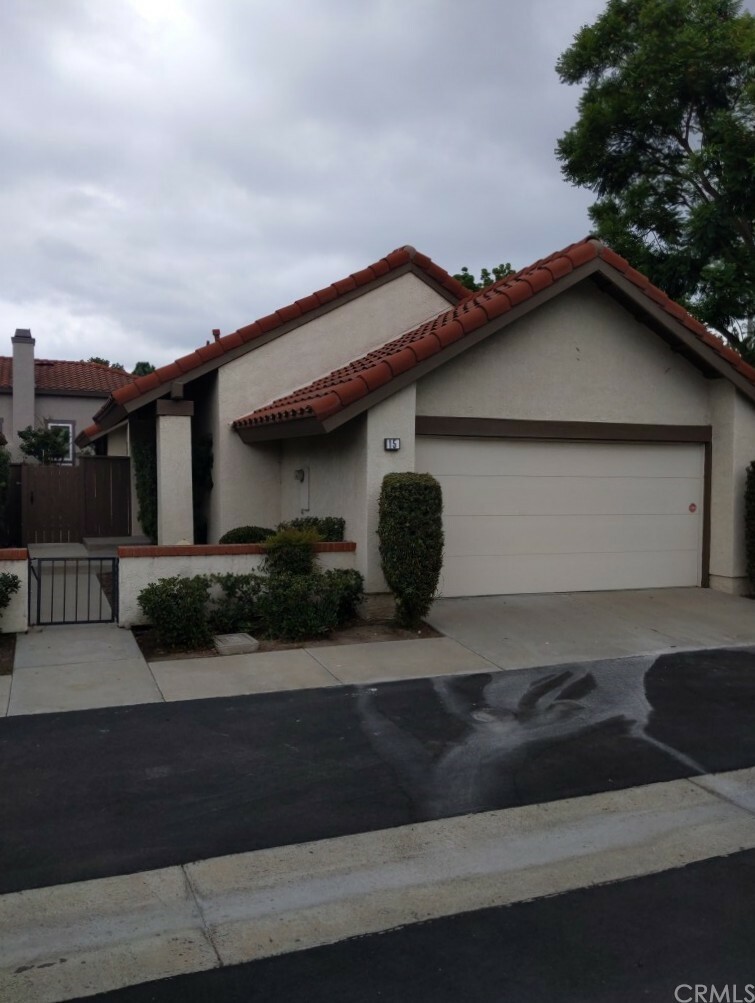 15 Varesa  Irvine CA 92620 photo