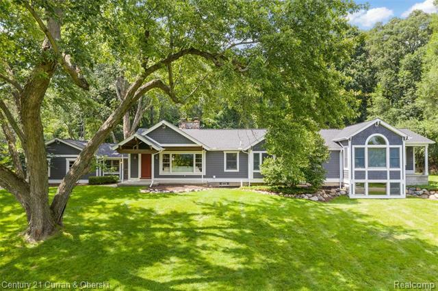 Property Photo:  1120 Hattie Fox Lane  MI 48306 