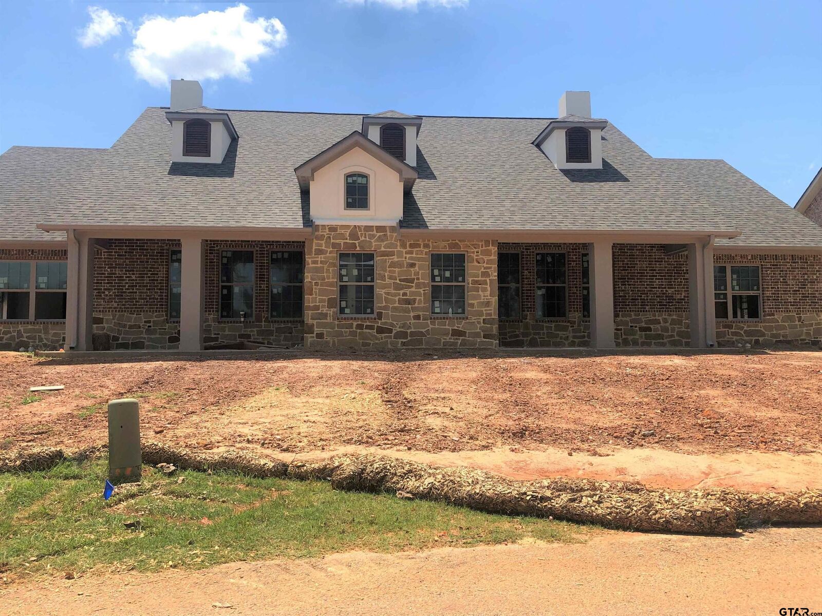 Property Photo:  1826 Oak Ridge Street  TX 75771 