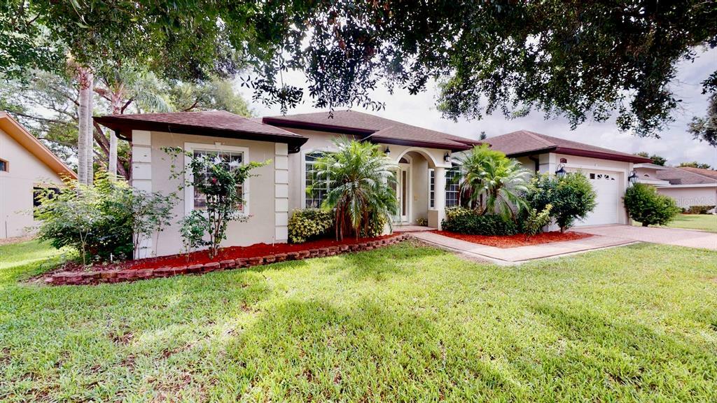 Property Photo:  258 Loma Drive  FL 33881 