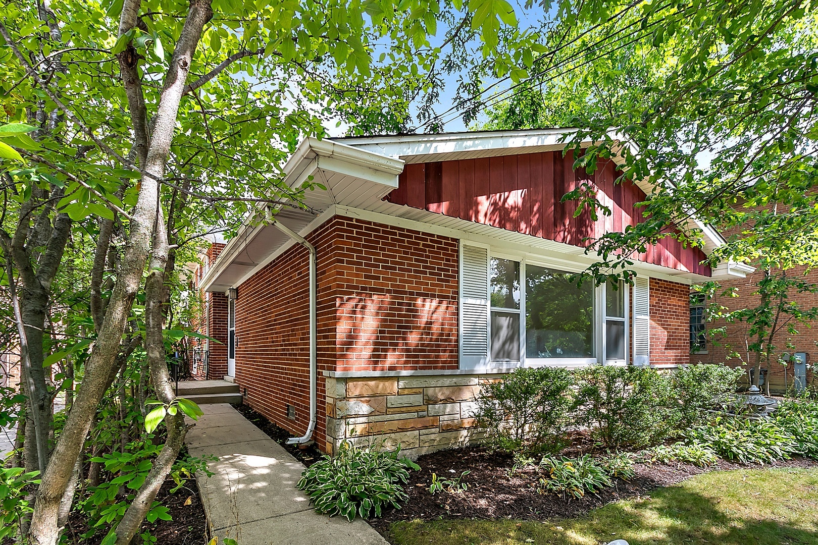 Property Photo:  485 Oakdale Avenue  IL 60022 