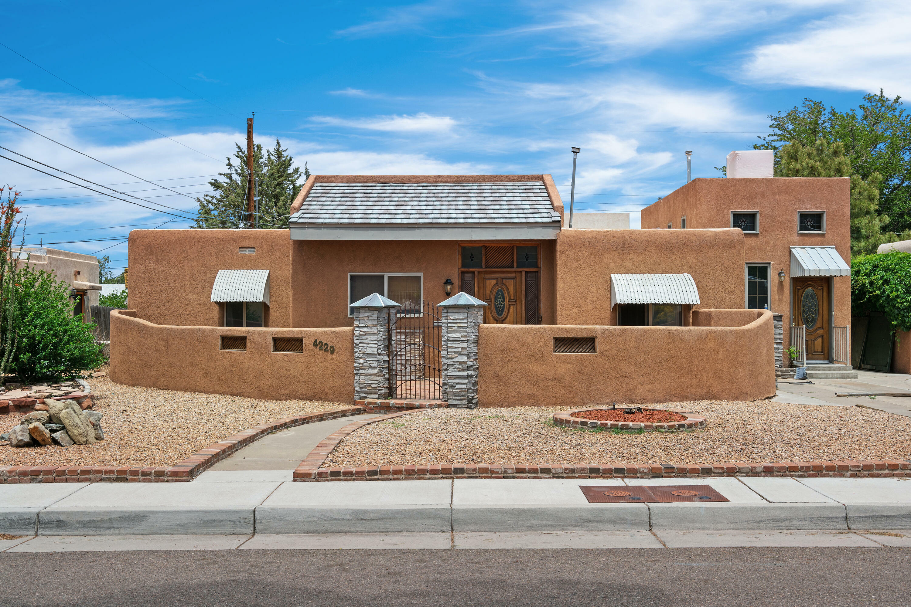 Property Photo:  4229 Roma Avenue NE  NM 87108 