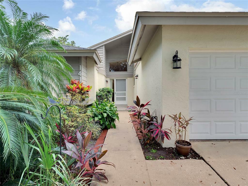 Property Photo: 141 W York Court FL 32779