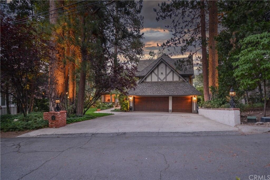 Property Photo: 399 Riviera Drive CA 92352