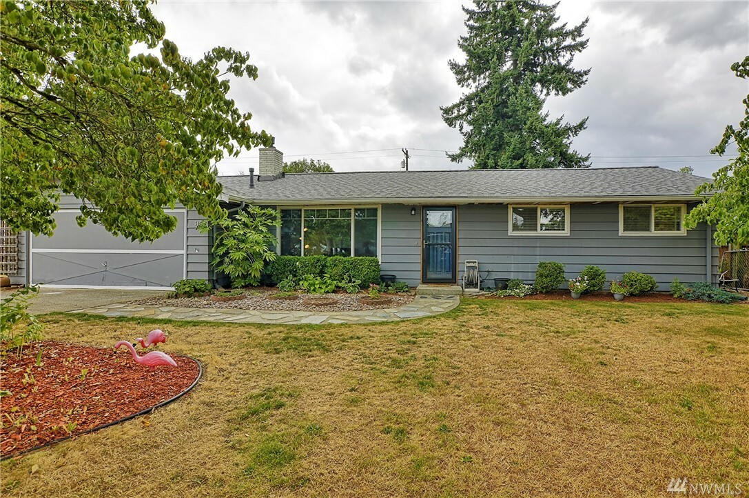 Property Photo:  5404 84th Place NE  WA 98270 