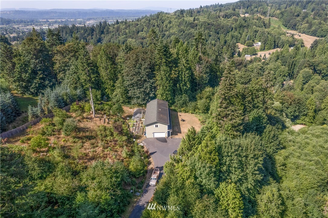 Property Photo:  207 Sylvan Way  WA 98632 