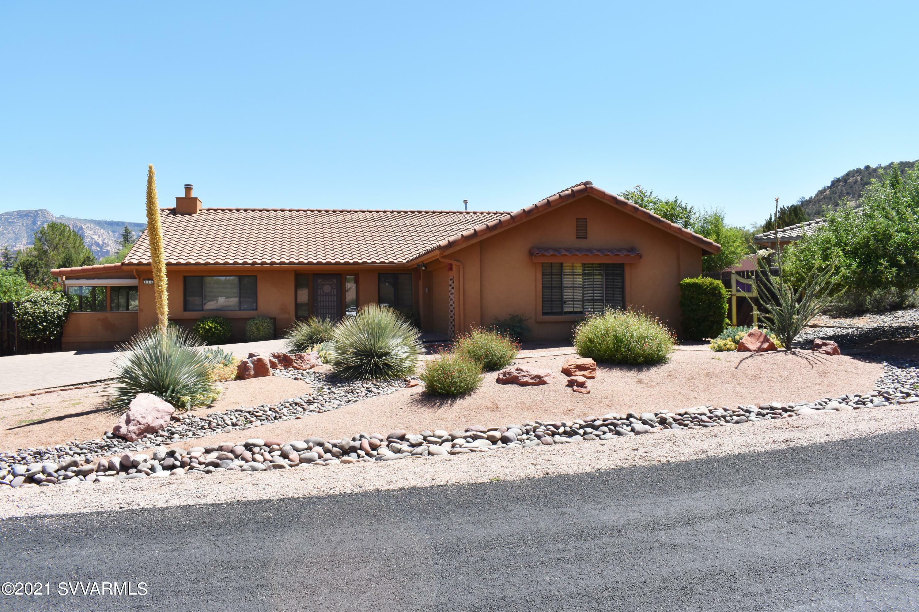 Property Photo:  280 Saddlerock Circle  AZ 86336 