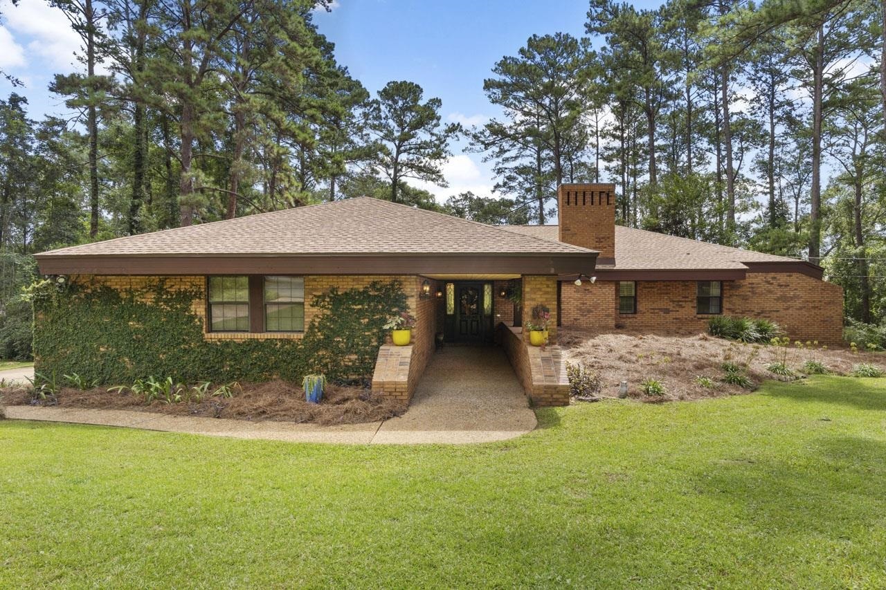 Property Photo:  2701 Shiloh Way  FL 32308 