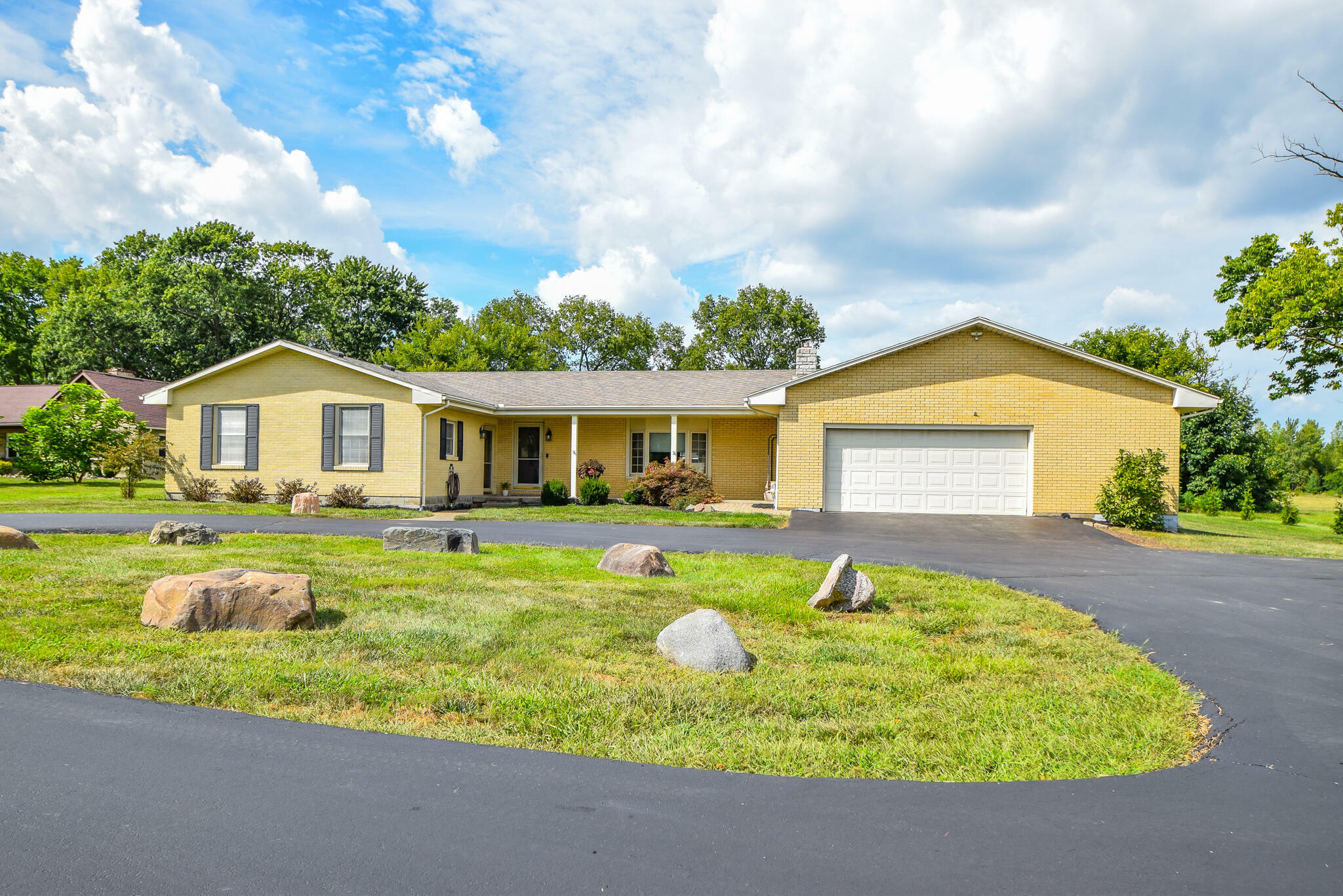 Property Photo:  1605 McKaig Avenue  OH 45373 
