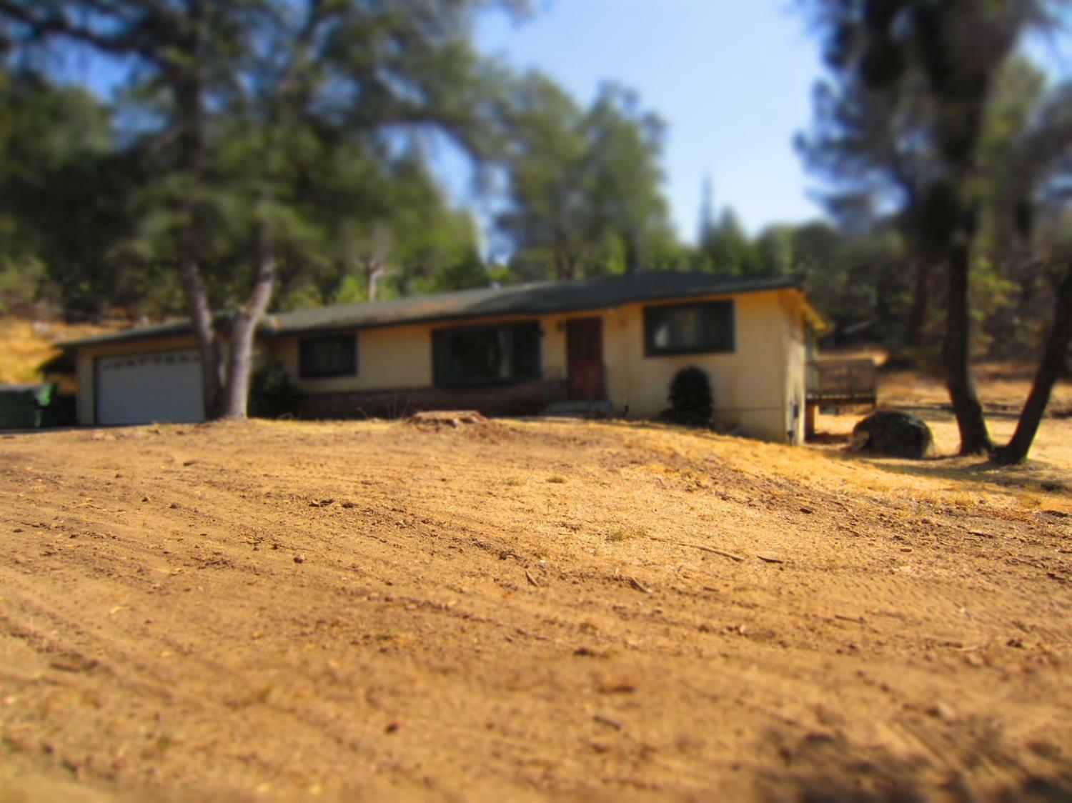 Property Photo:  51060 Road 426  CA 93644 