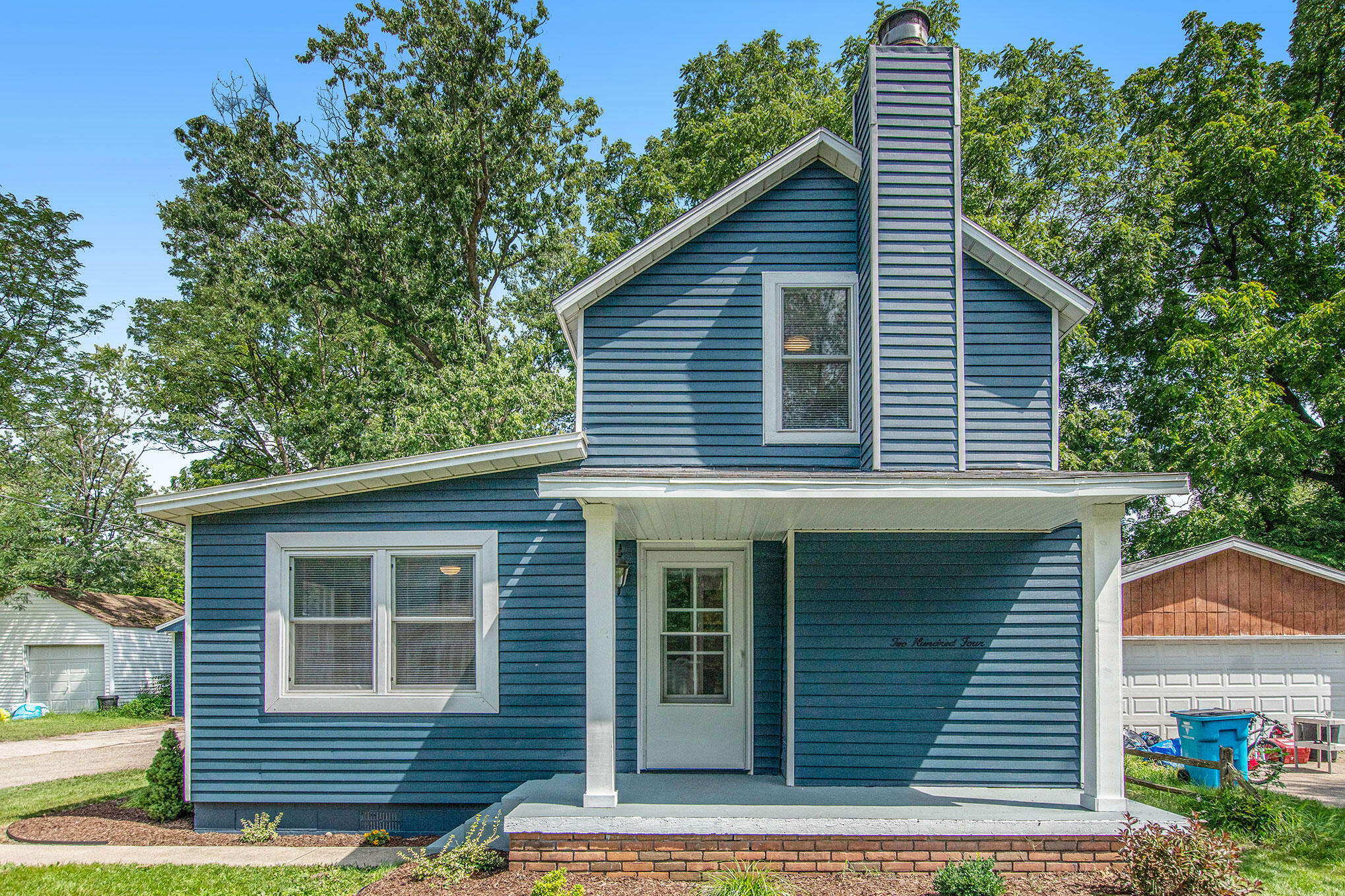 Property Photo:  204 Jones Street  MI 49047 