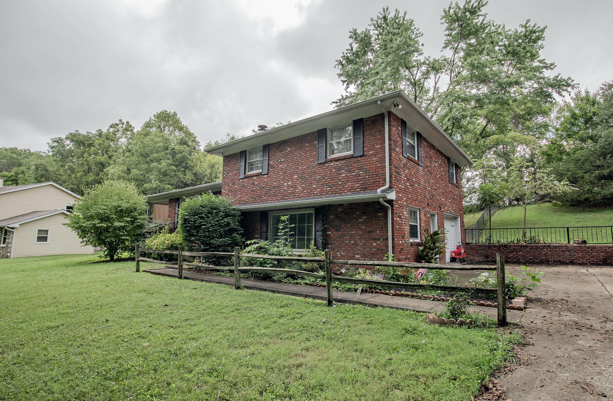 Property Photo:  311 Hillwood Dr  TN 37188 