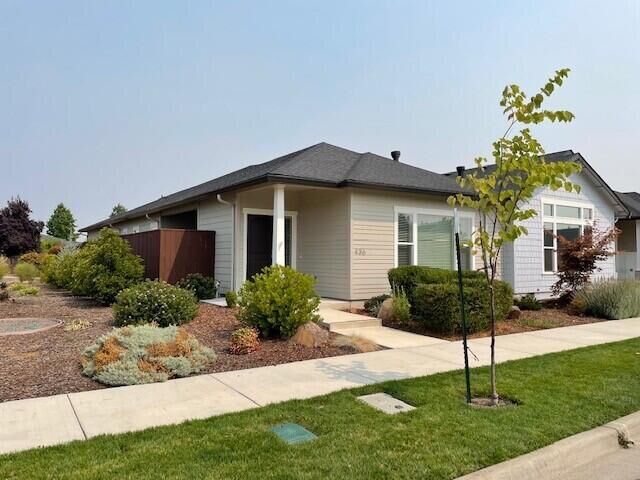 Property Photo:  436 Cheney Loop  OR 97502 