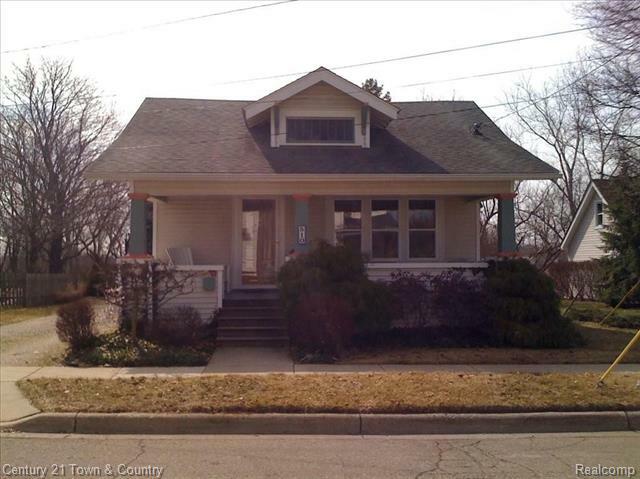 Property Photo:  510 Butler Street  MI 48167 