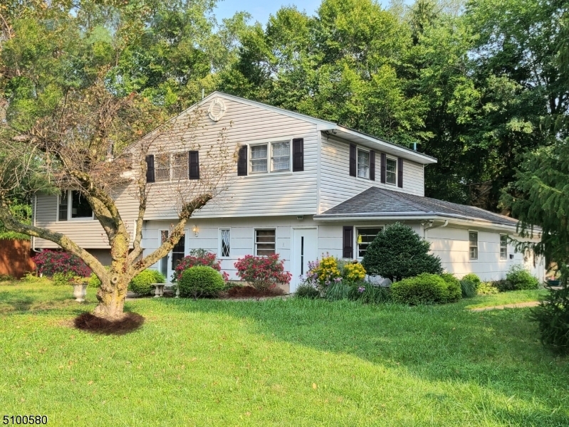 Property Photo:  590 Washington Ave  NJ 07676 