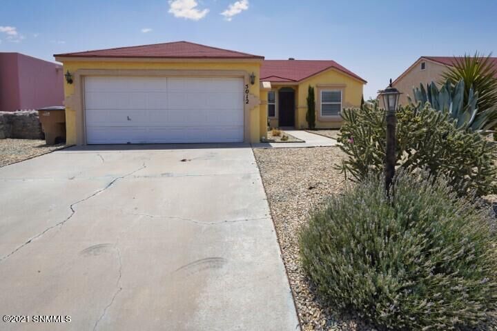 Property Photo:  5012 Calle Pastura  NM 88012 