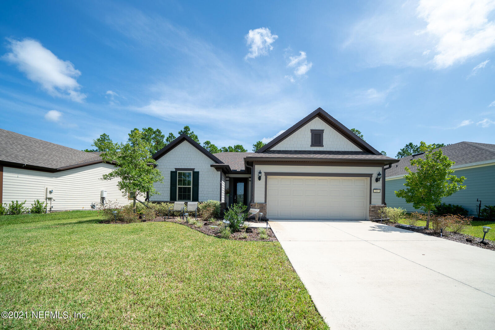 Property Photo:  247 Broomsedge Circle  FL 32095 