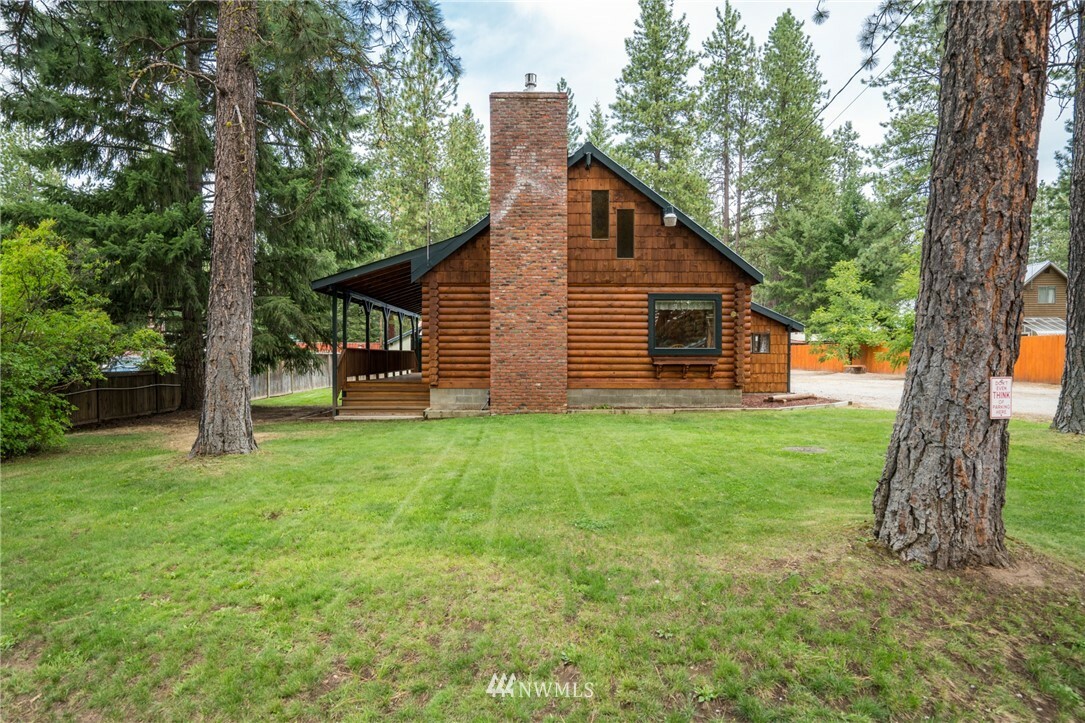 Property Photo:  18725 Fir Loop  WA 98826 