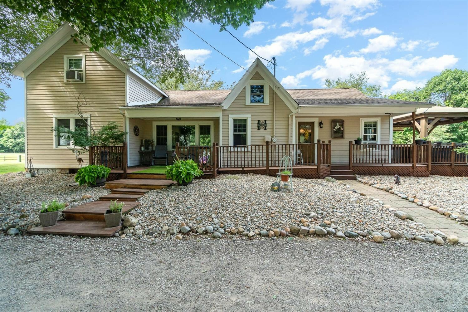 Property Photo: 4655 W 150 IN 46350