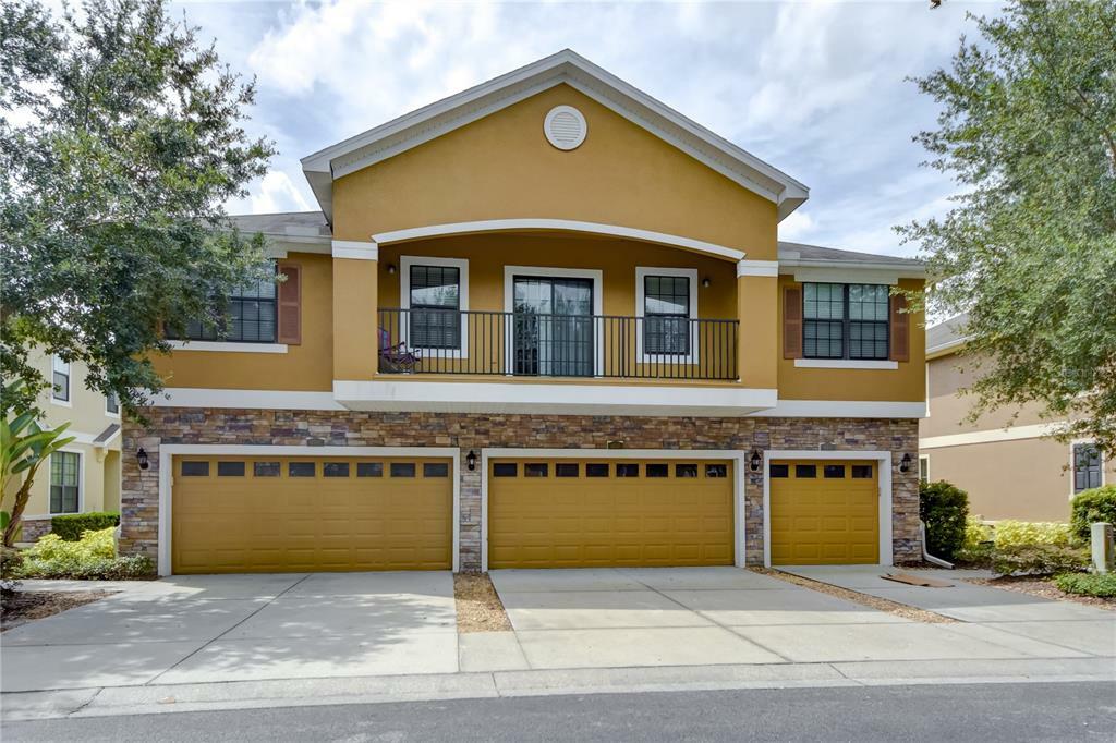 Property Photo:  16537 Kingletridge Avenue  FL 33547 