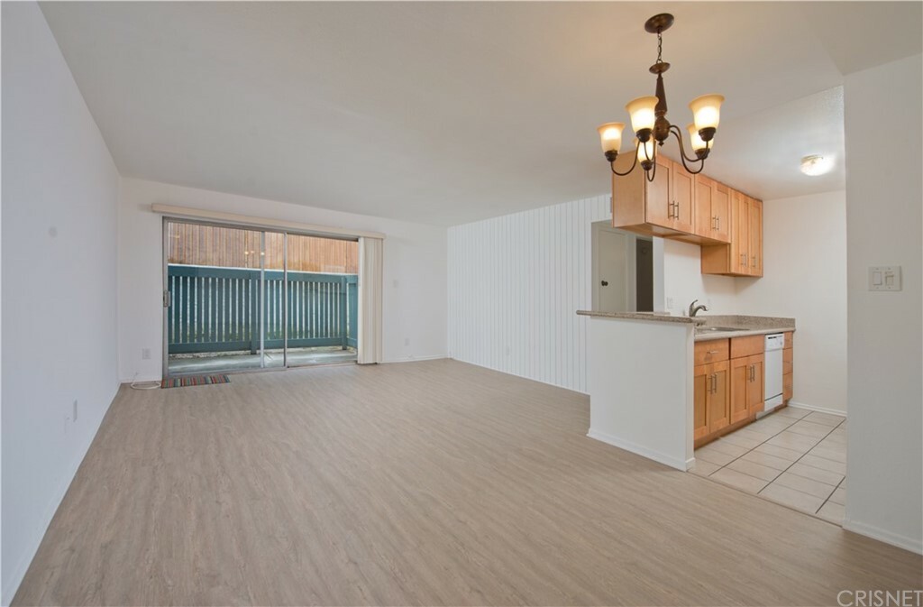 Property Photo:  5700 Etiwanda Avenue 174  CA 91356 