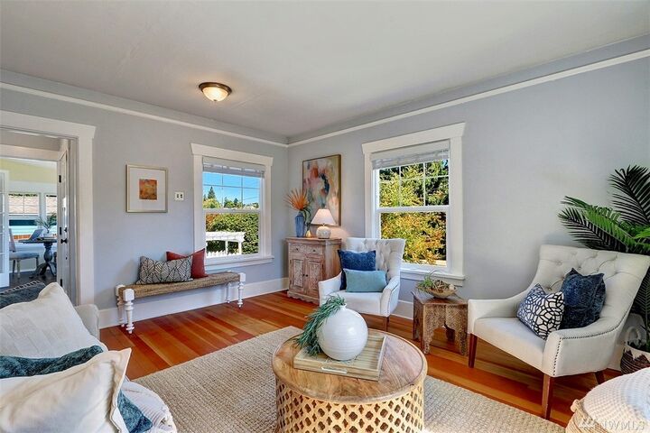 Property Photo:  6421 49th Ave SW  WA 98136 