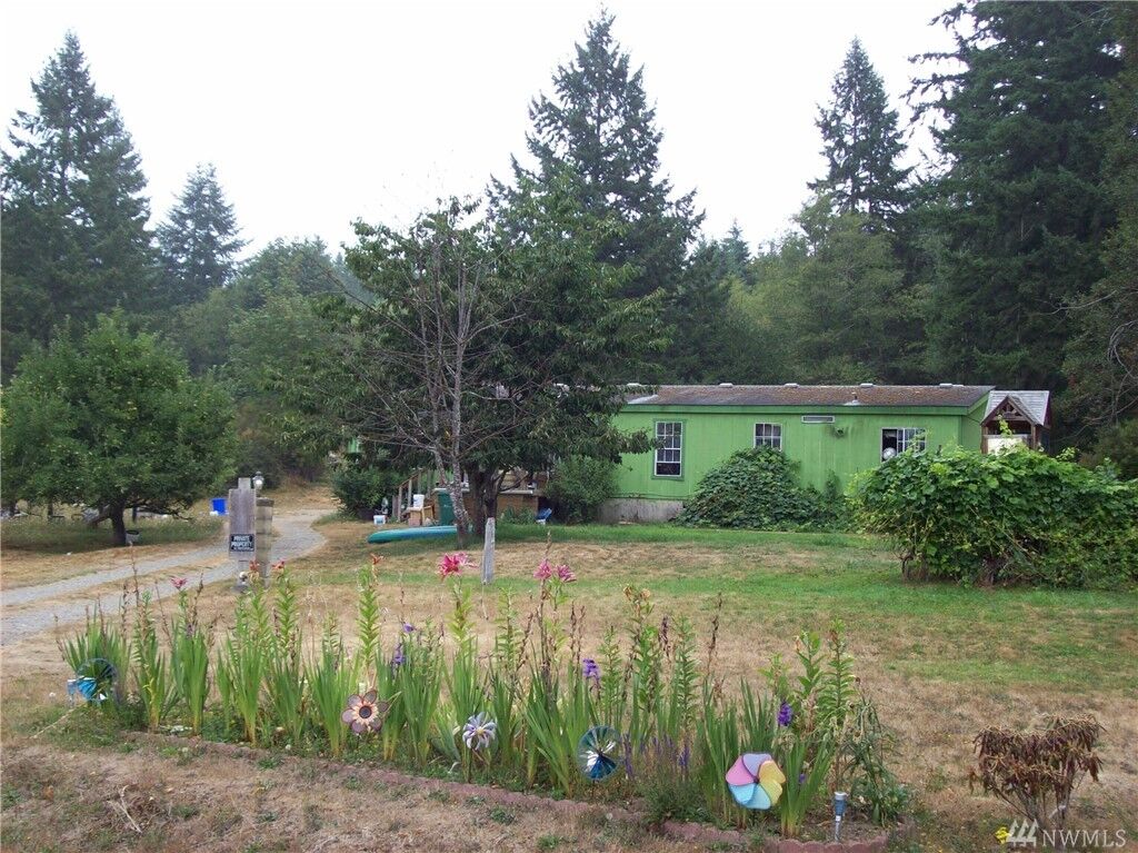 Property Photo:  1335 SW Hollyhock Lane  WA 98367 