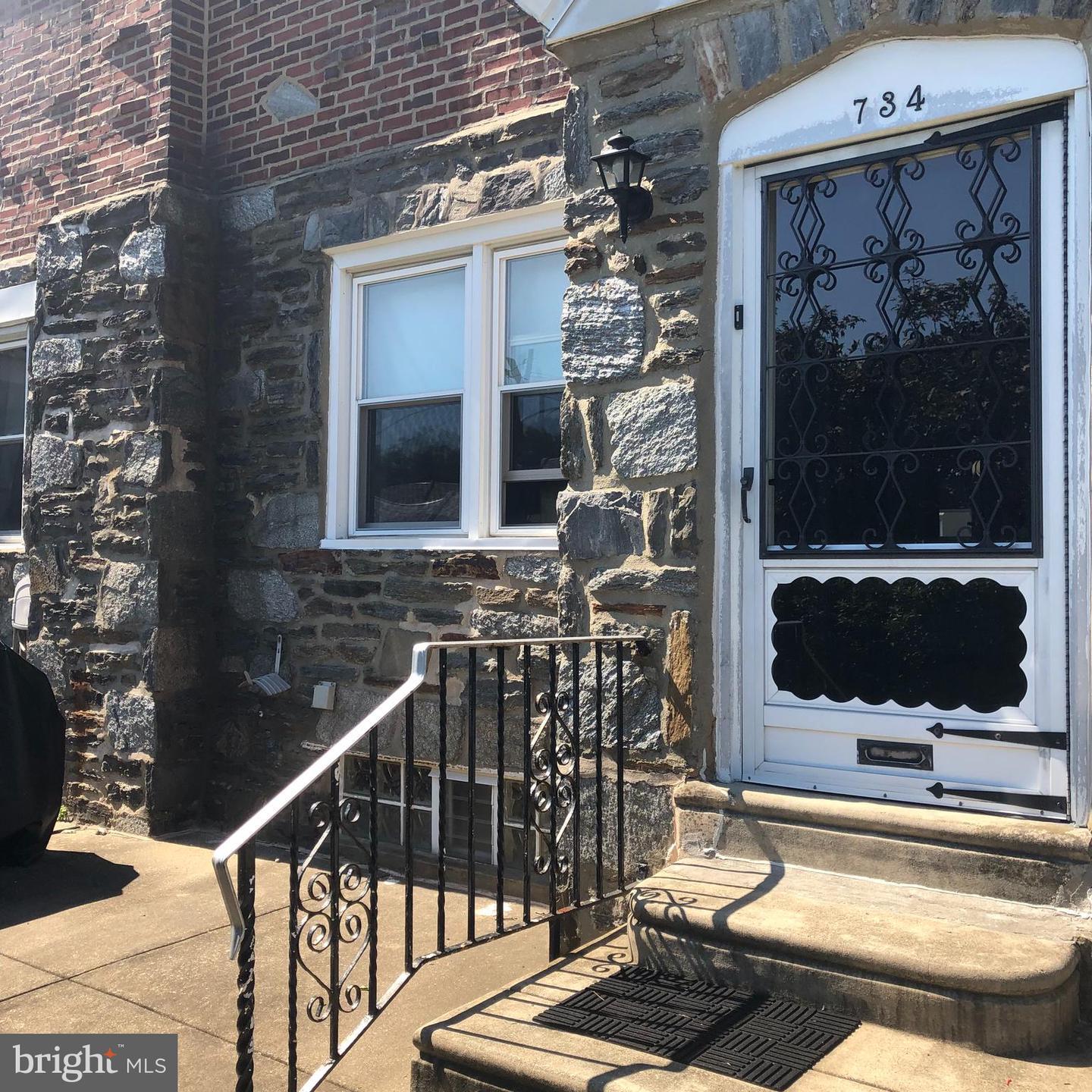 Property Photo: 734 Derwyn Road PA 19026