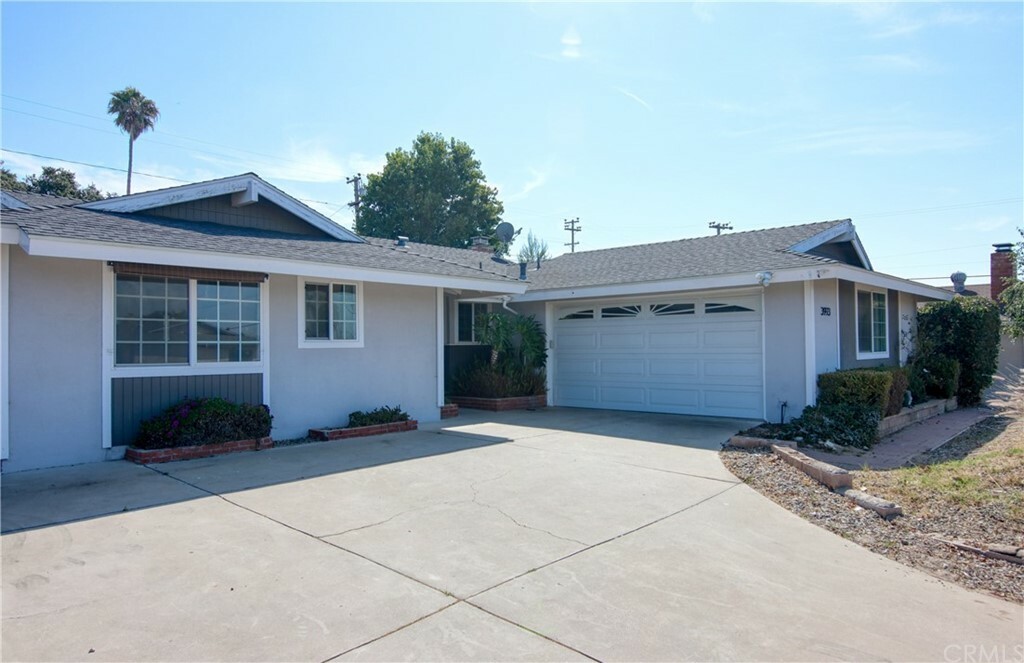 Property Photo:  3993 Polaris Avenue  CA 93436 