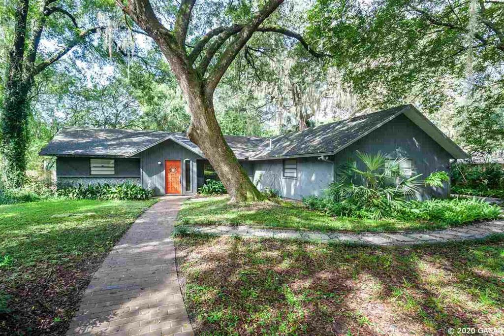 Property Photo:  1030 NW 39 Street  FL 32605 