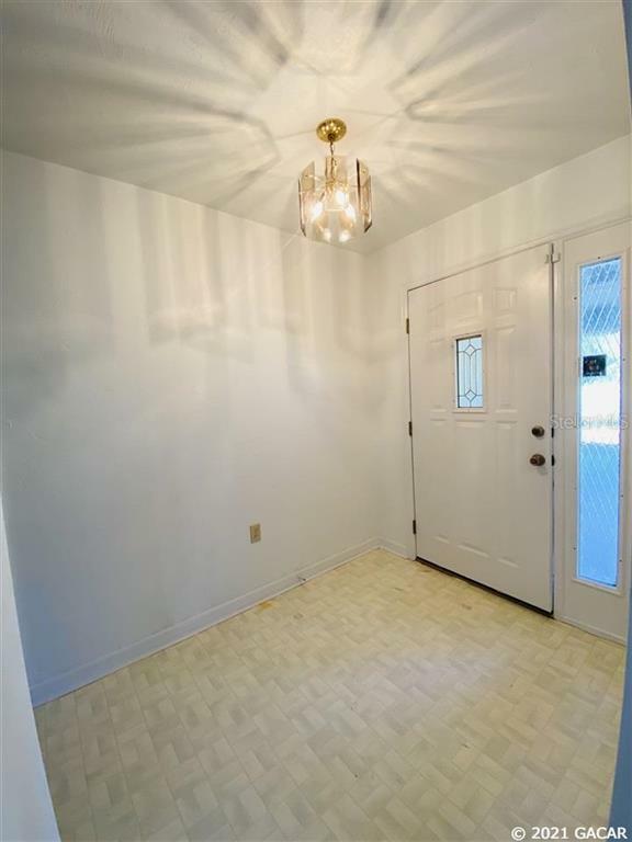 Property Photo:  21909 SE 69th Ave  FL 32640 